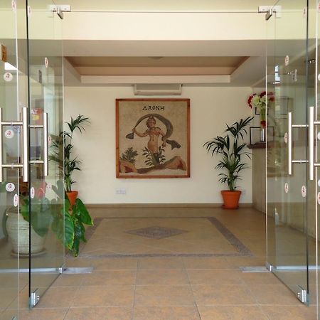 Daphne Hotel Apartments Cyprus Paphos Eksteriør billede